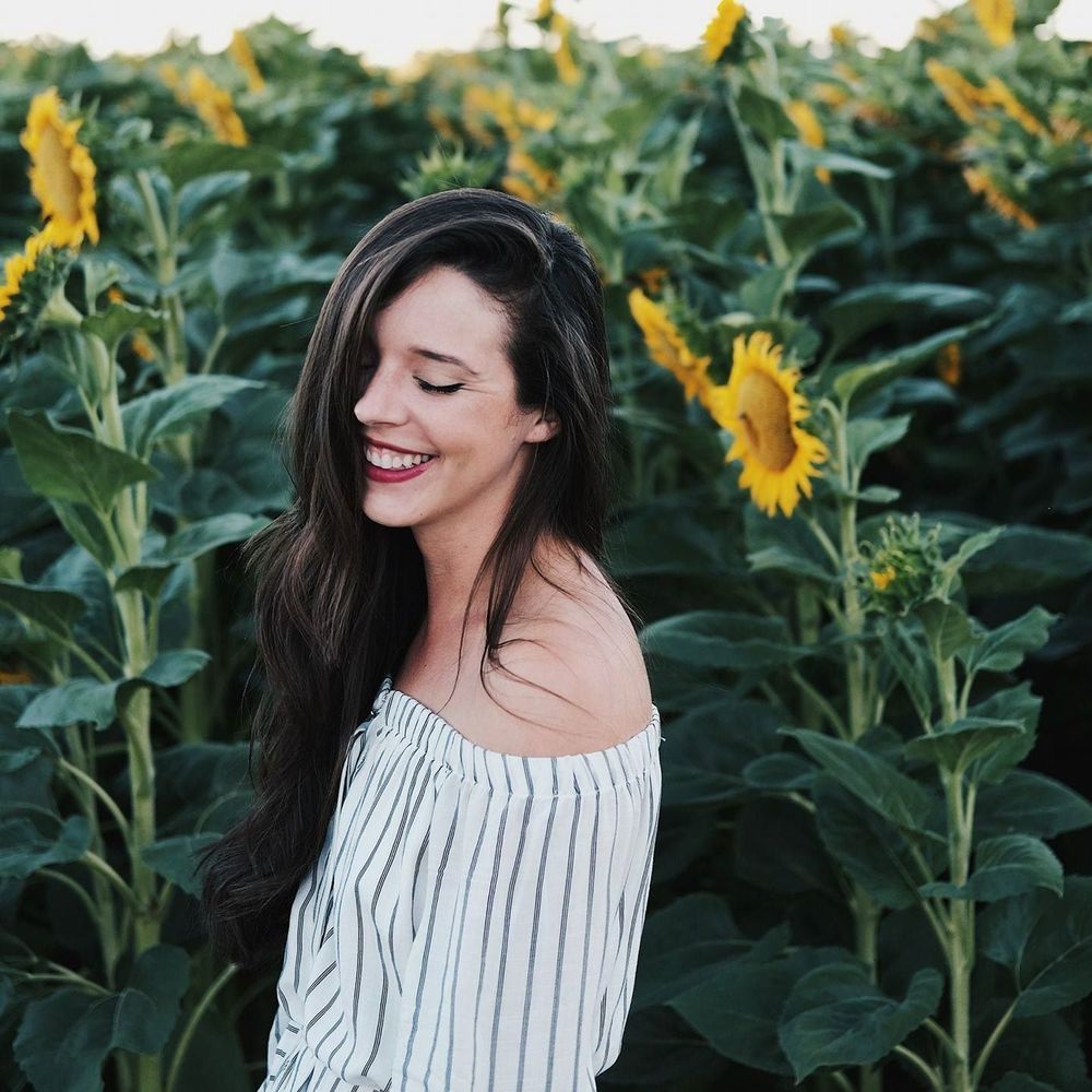 Meet your Posher, Elizabeth